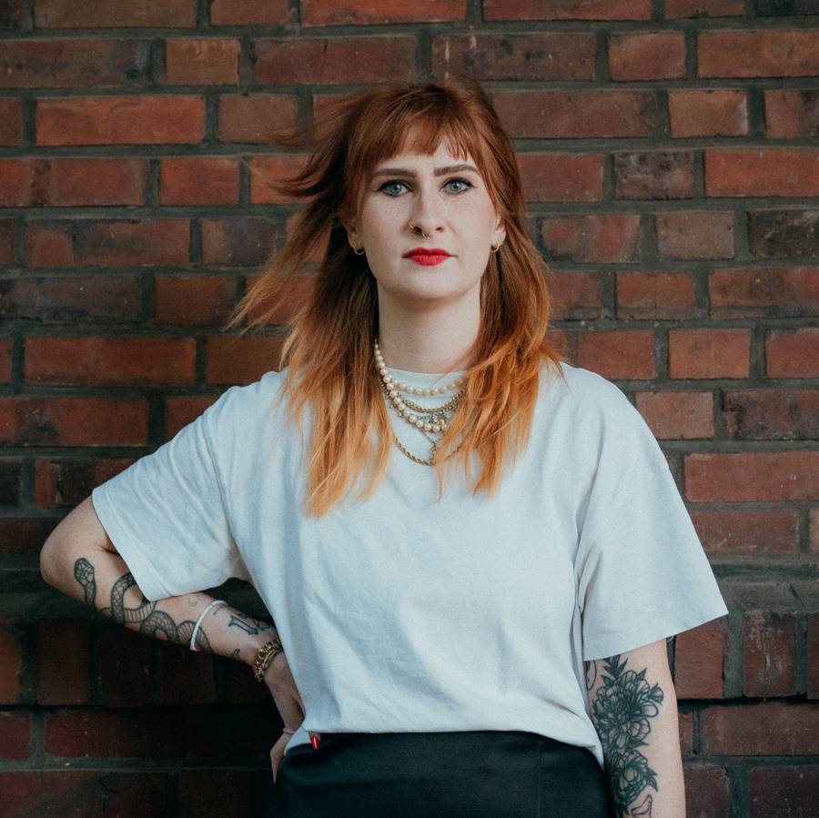 Malina Vau • Artist Image